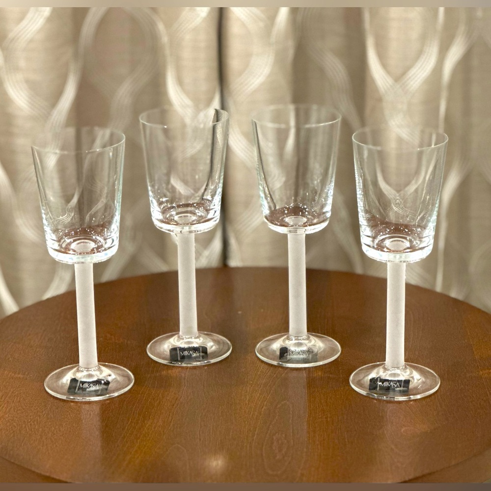 Overture Satin Wine Glasses by Mikasa - Set of 4 comes in original box